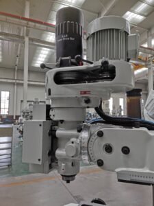 10x50-cnc-milling-machine-3axis-optinal-draw-bar
