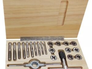 22 PIECE 1/4-1/2  HIGH SPEED STEEL TAP And DIE SET IN WOOD CASE