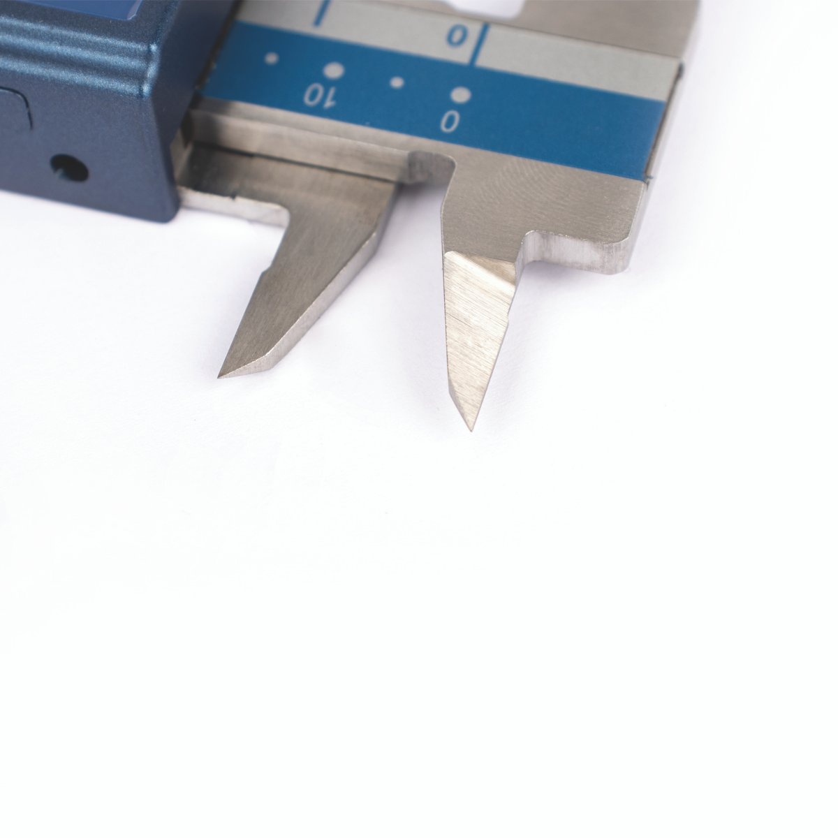 DASQUA 0-150MM/0-6 INCH DIGITAL CALIPER (1804-1065) - Image 5