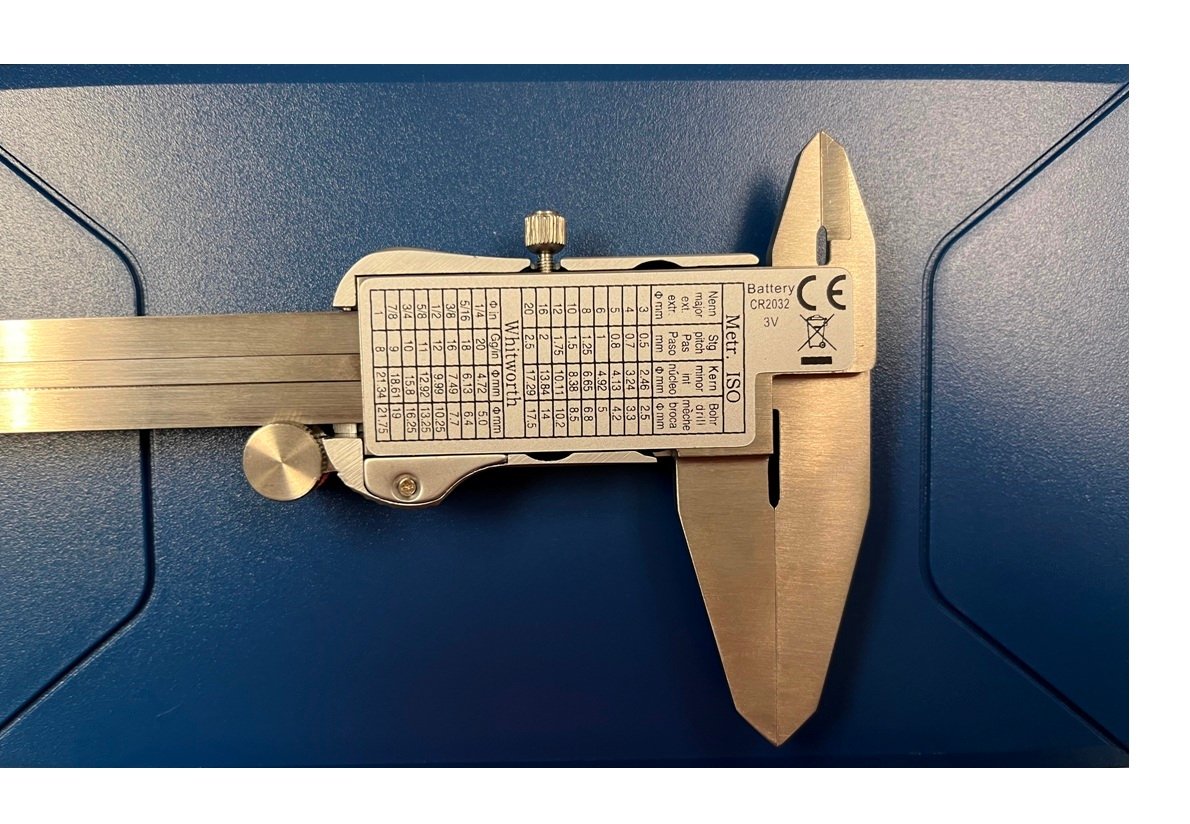 DASQUA 0-200MM/0-8" METAL HOUSING LARGE SCREEN DIGITAL CALIPER (2117-9110) - Image 5