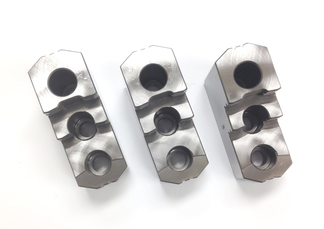 TAIKI 3 PIECE 8" 1.5MM X 60 DEGREE BEST-GRIP HARD JAW SET (3900-4673) - Image 3