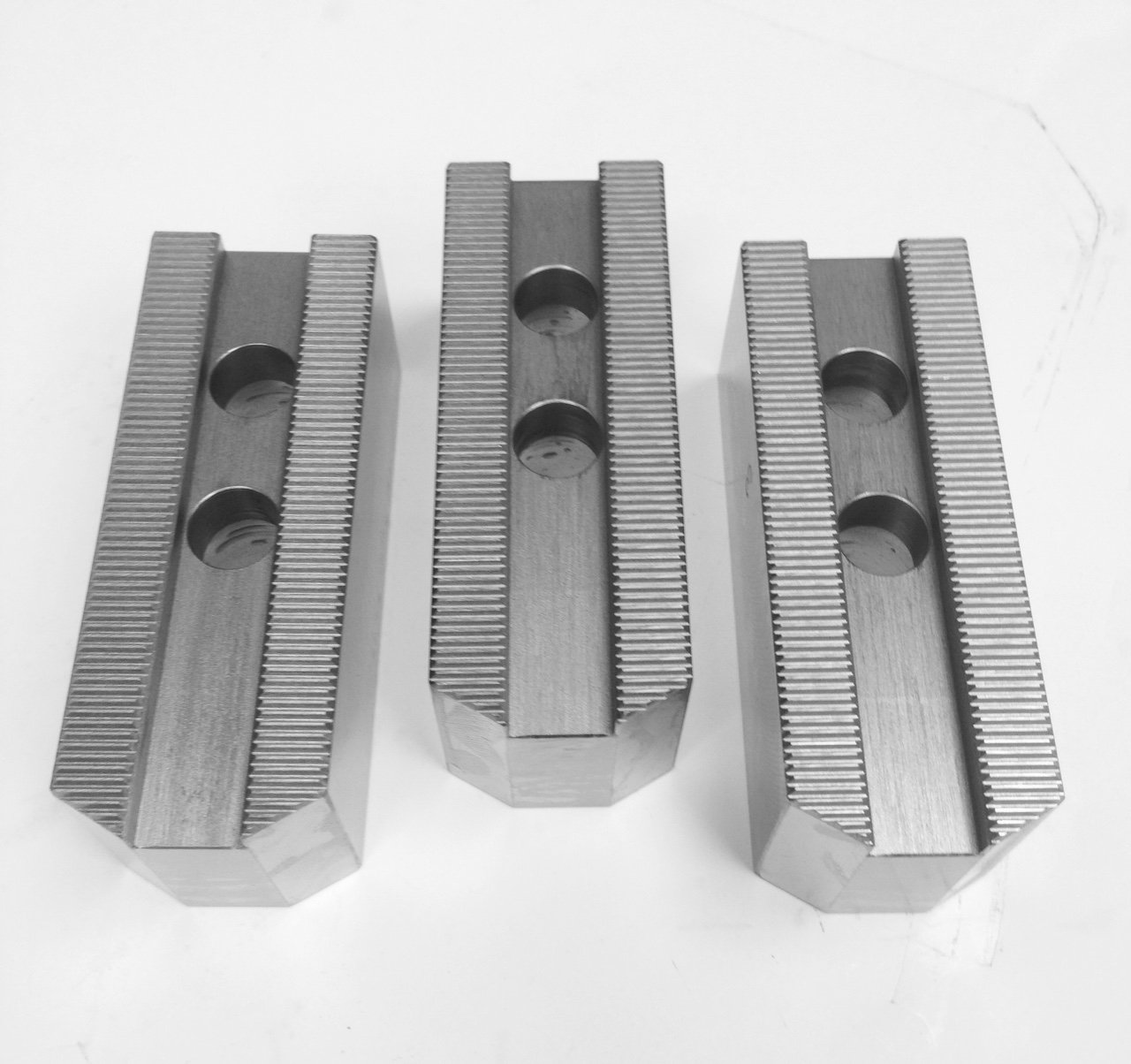 TAIKI 6" 1.5MM X 60 DEGREE 3 PIECE STEEL SOFT JAW SET (3900-4686)