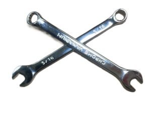 2 PIECES OF A 5/16" COMBINATION WRENCH (9223-1002)
